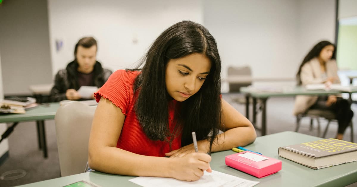 60 Affirmations for Exam Success: From First Revision to Final Answer